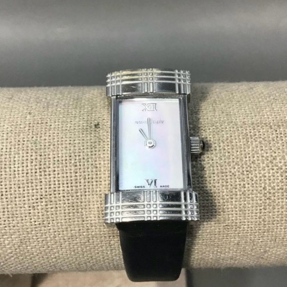 Burberry Heritage Women's Watch - Picture 2 of 6